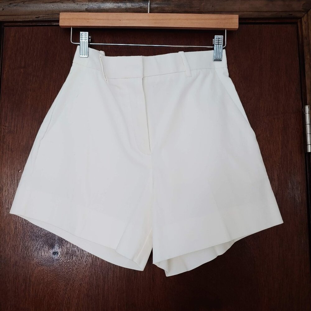 NWT Gap Tailored Shorts